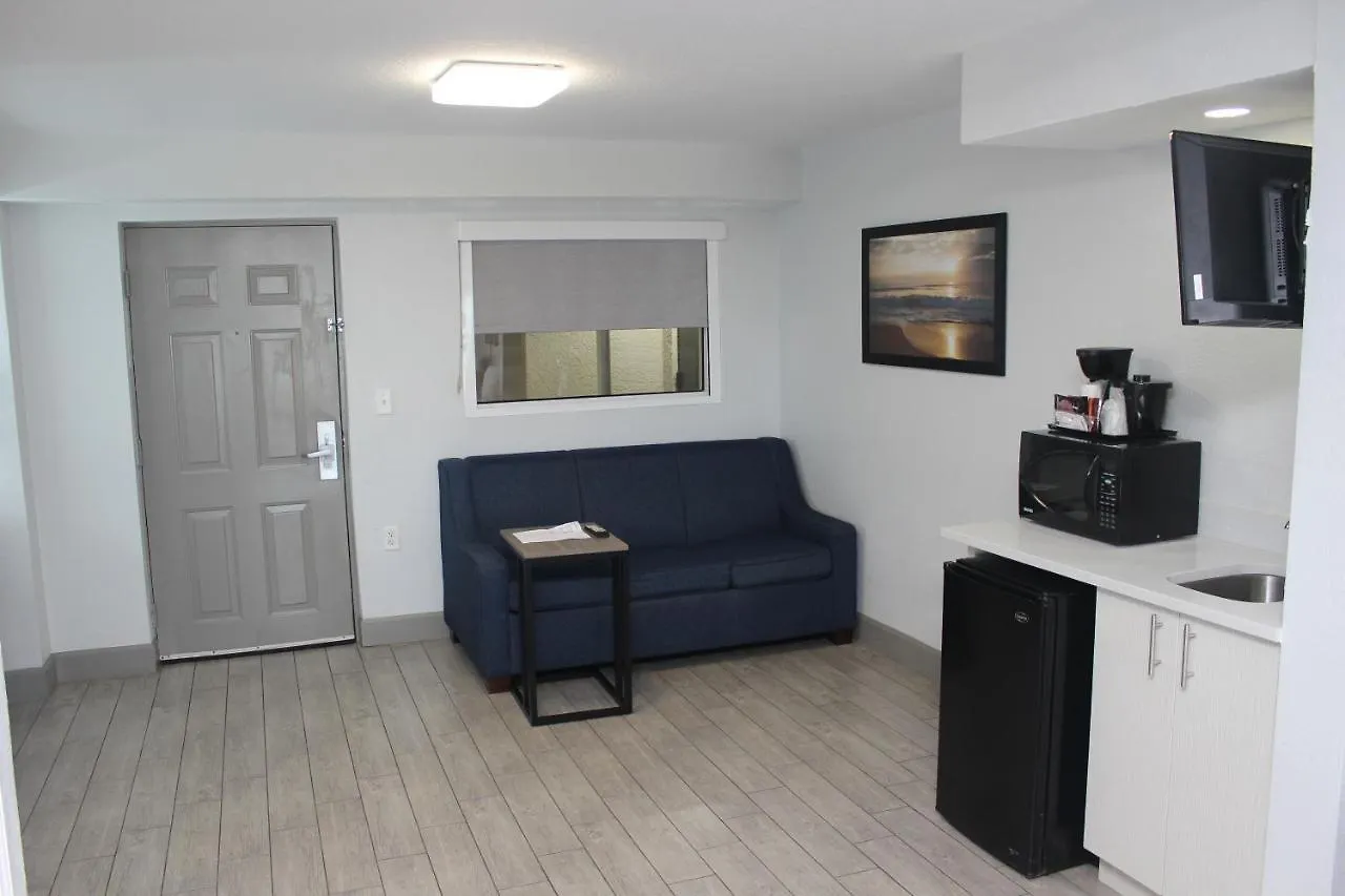 La Quinta By Wyndham Oceanfront Daytona Beach Hotel