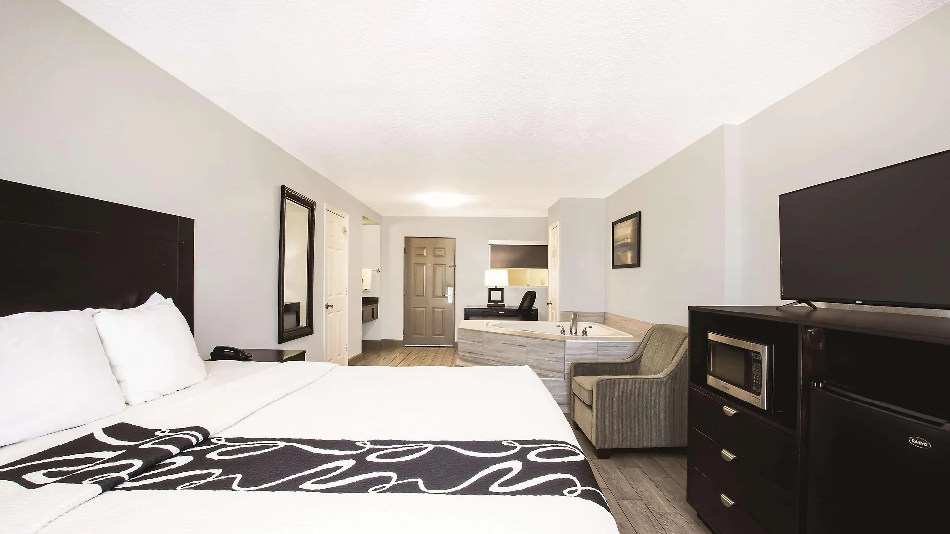 La Quinta By Wyndham Oceanfront Daytona Beach Hotel