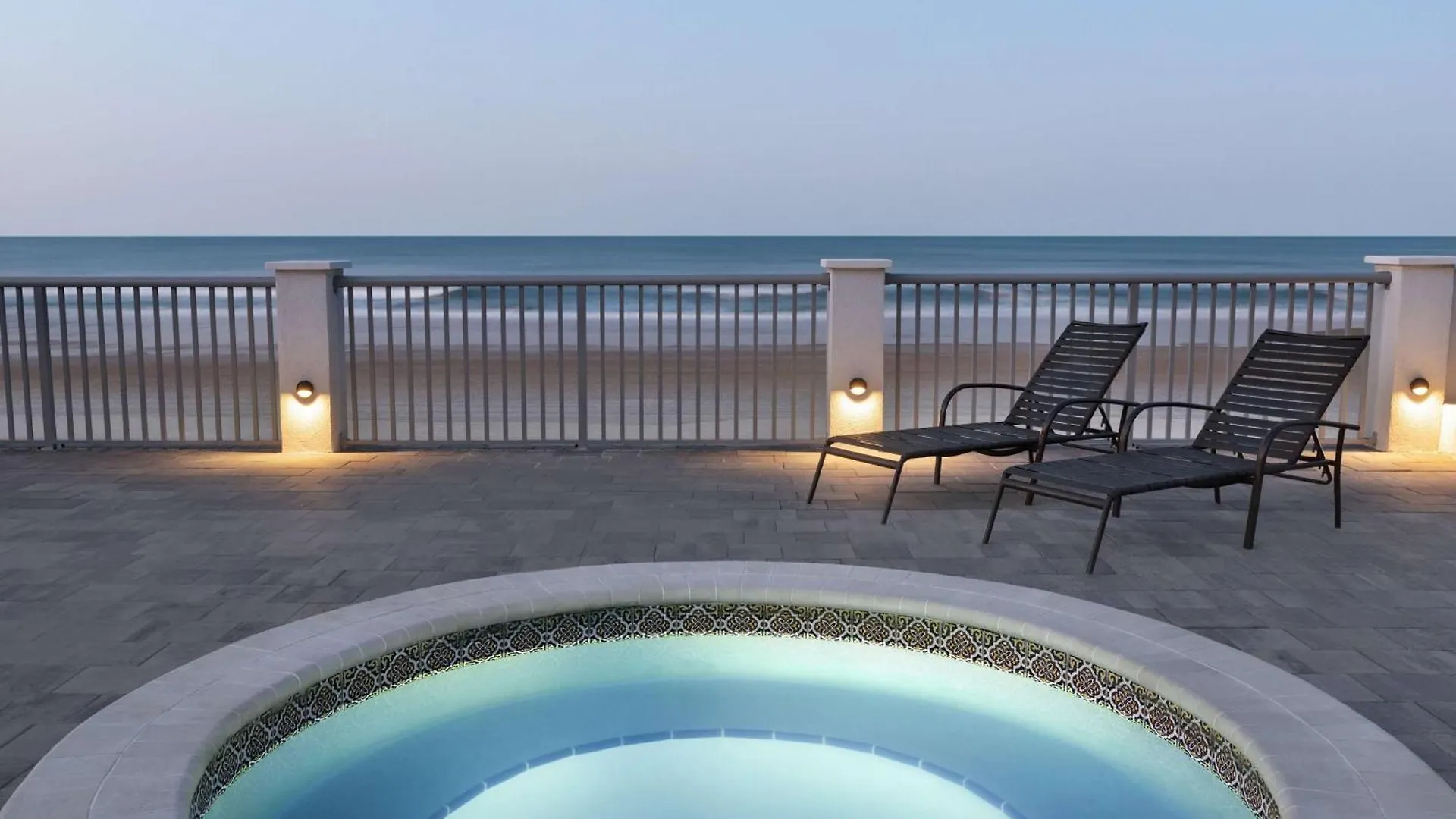 La Quinta By Wyndham Oceanfront Daytona Beach Hotel