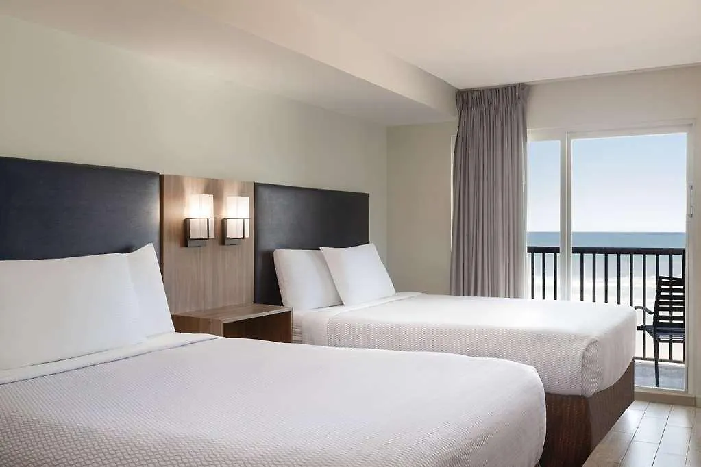 La Quinta By Wyndham Oceanfront Daytona Beach Hotel